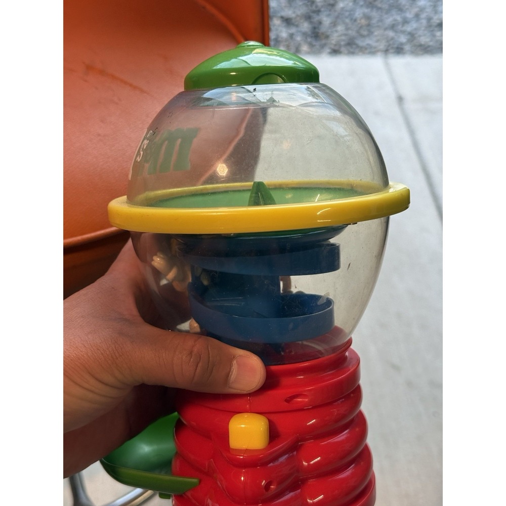 M & M 's Rotating candy dispenser - Picture 5 of 7